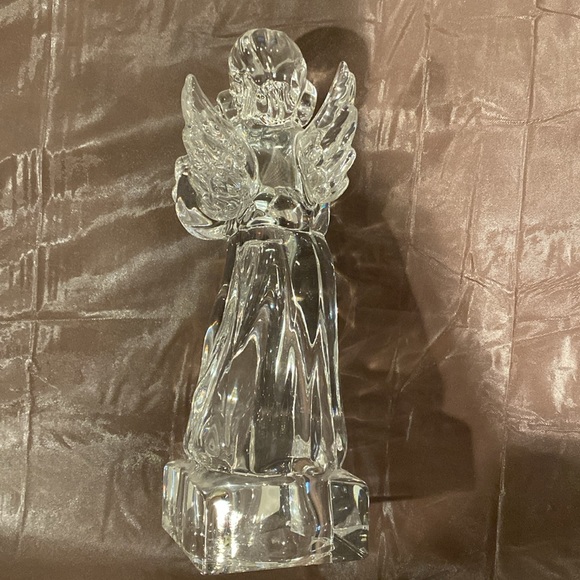 Mikasa Angel figurine - Picture 6 of 8